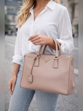 Auth Prada Saffiano Lux Tote/Galleria Bag - Blush Pink